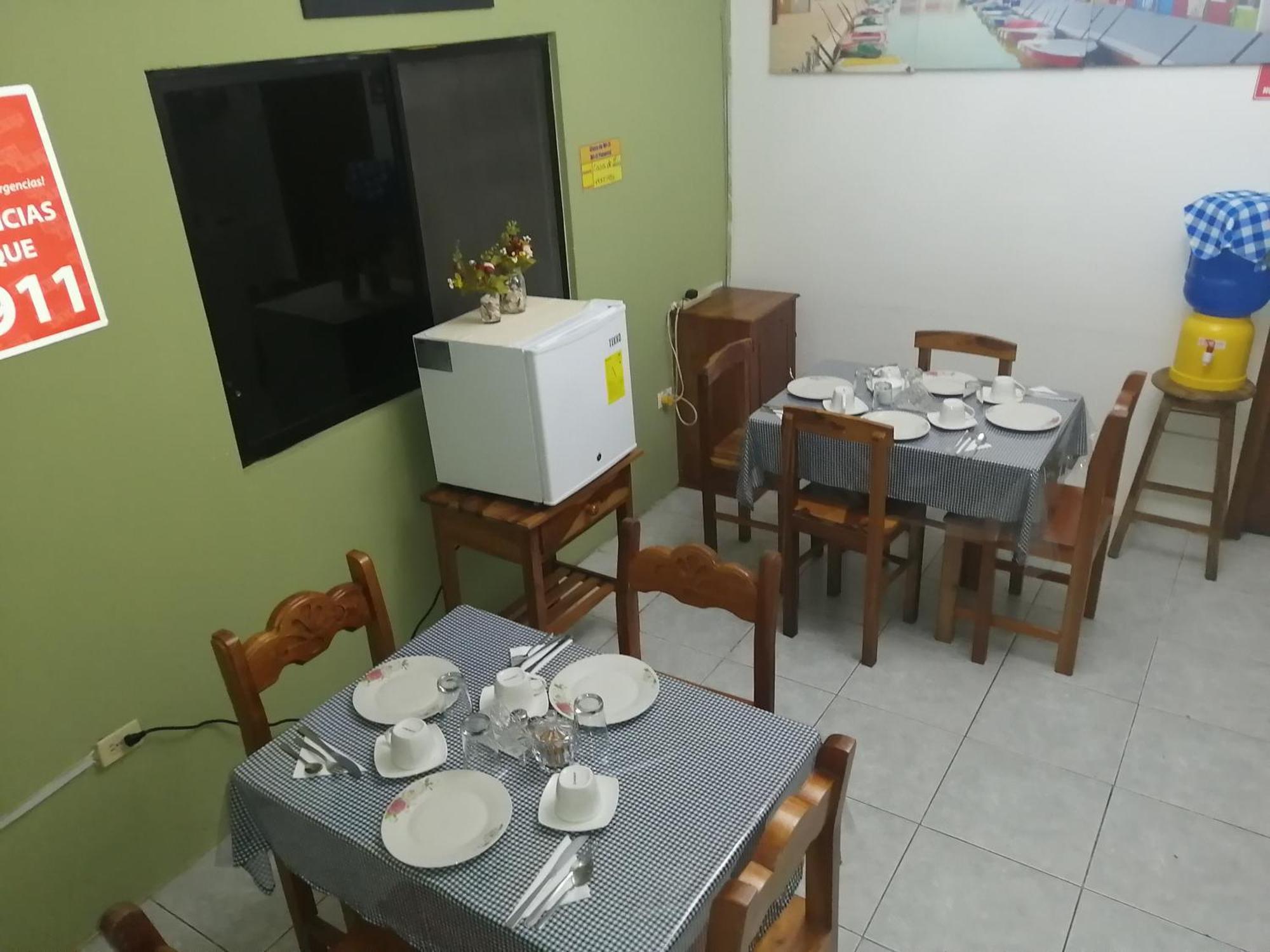 Hostal La Casa De Luis Пуерто Бакерисо Морено Екстериор снимка