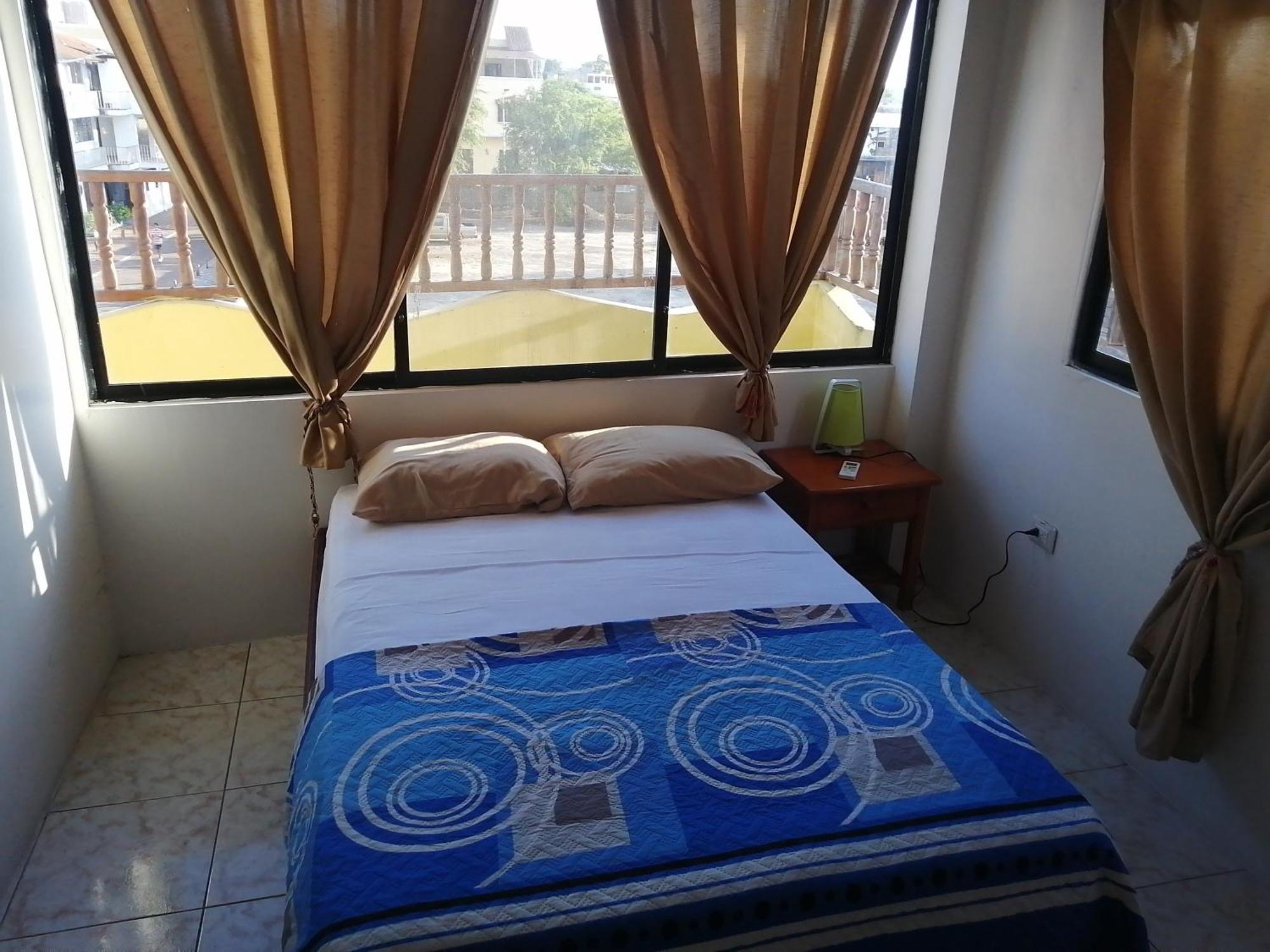 Hostal La Casa De Luis Пуерто Бакерисо Морено Екстериор снимка