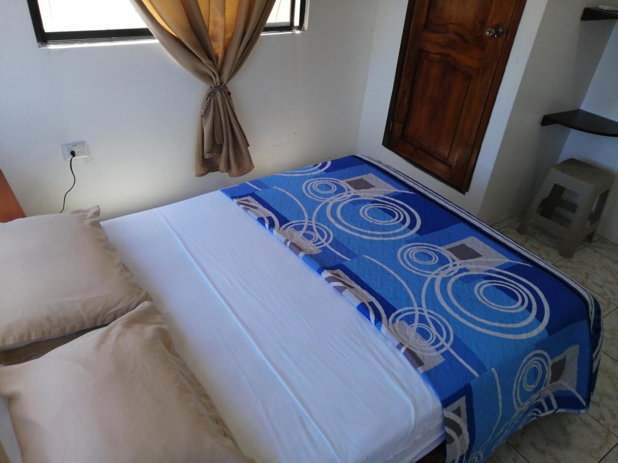 Hostal La Casa De Luis Пуерто Бакерисо Морено Екстериор снимка